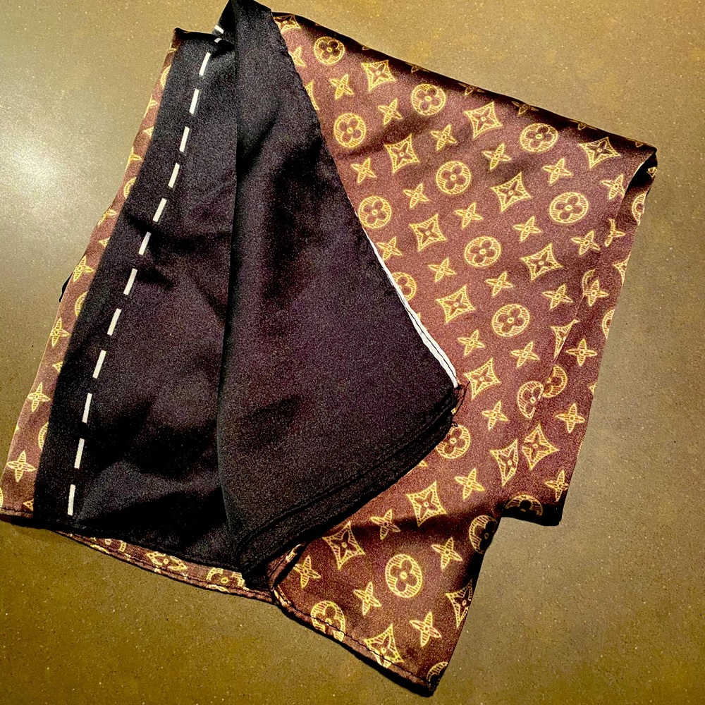 Scarf ( square)